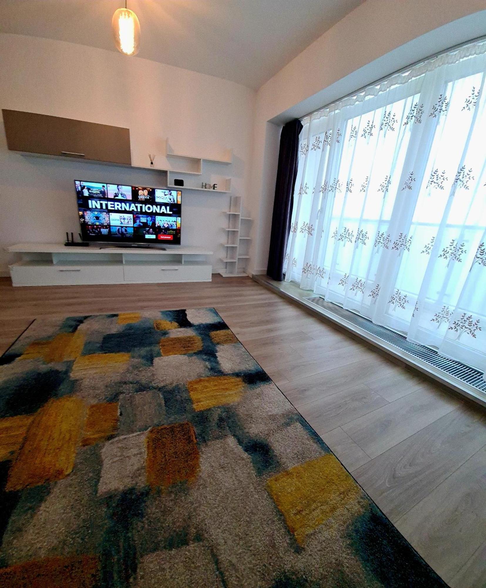 Iulius Grand Residence Apartment Iasi Exteriör bild